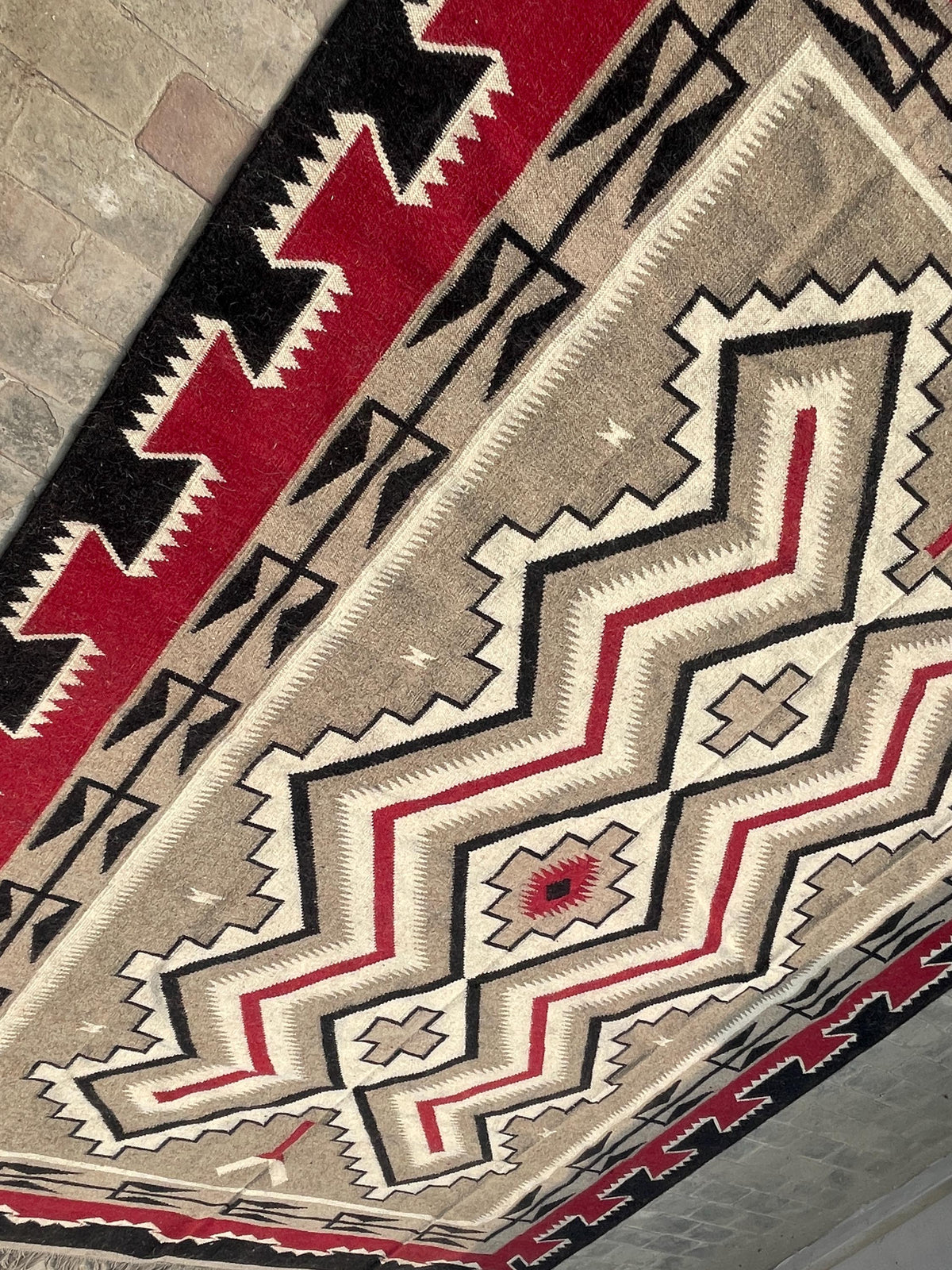Handwoven Navajo Wool Rug – Southwestern Boho Tribal Pattern Design, Light Brown/Cognac & Red (9x12ft)