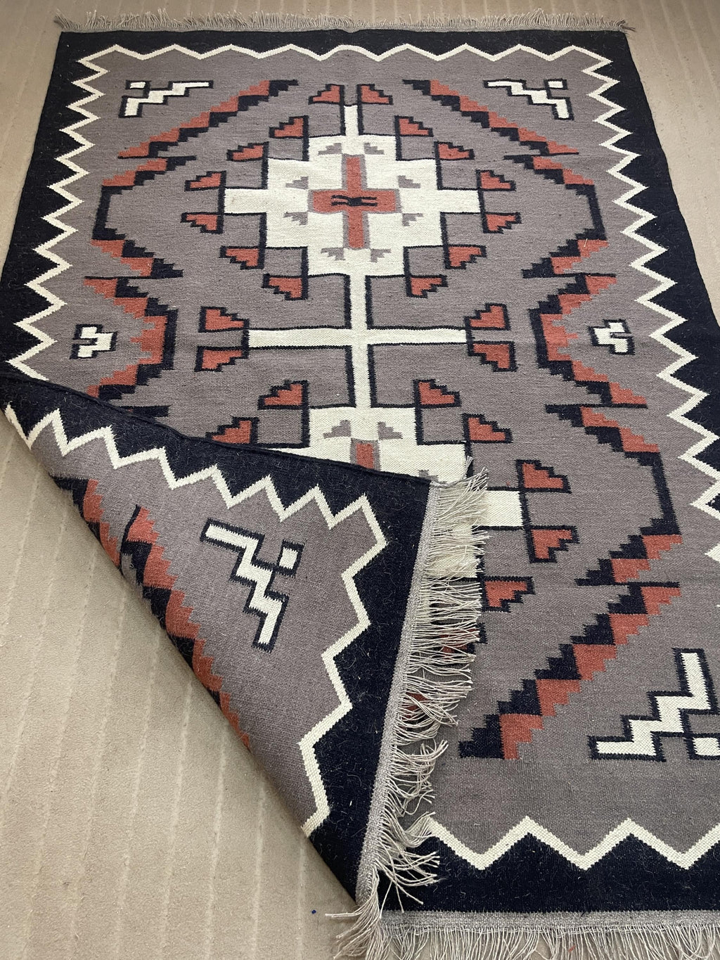 Grey Southwestern Style Kilim Rug – Handmade Wool Flatweave Geometric Area Rug, Modern Rustic Home Decor, Custom Size,