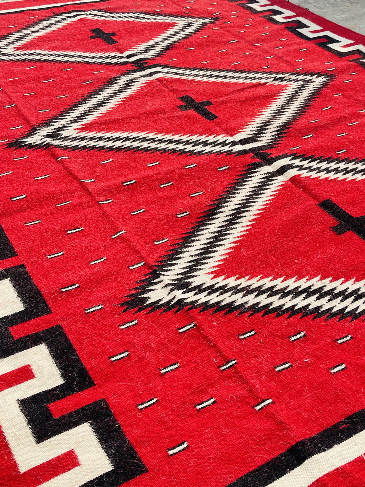 Handwoven Navajo Wool Rug – Southwestern Boho Ranch Design, Red & Black (8x10ft)