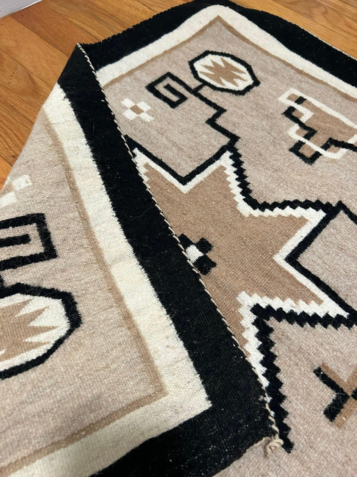 Handwoven Navajo-Style Wool Rug – Southwestern Boho Geometric Design, Earthy Beige & Black