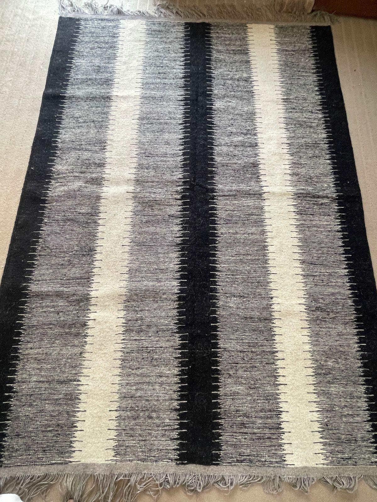 Handwoven Wool kilim: Black, Grey, and White Geometric kilim,