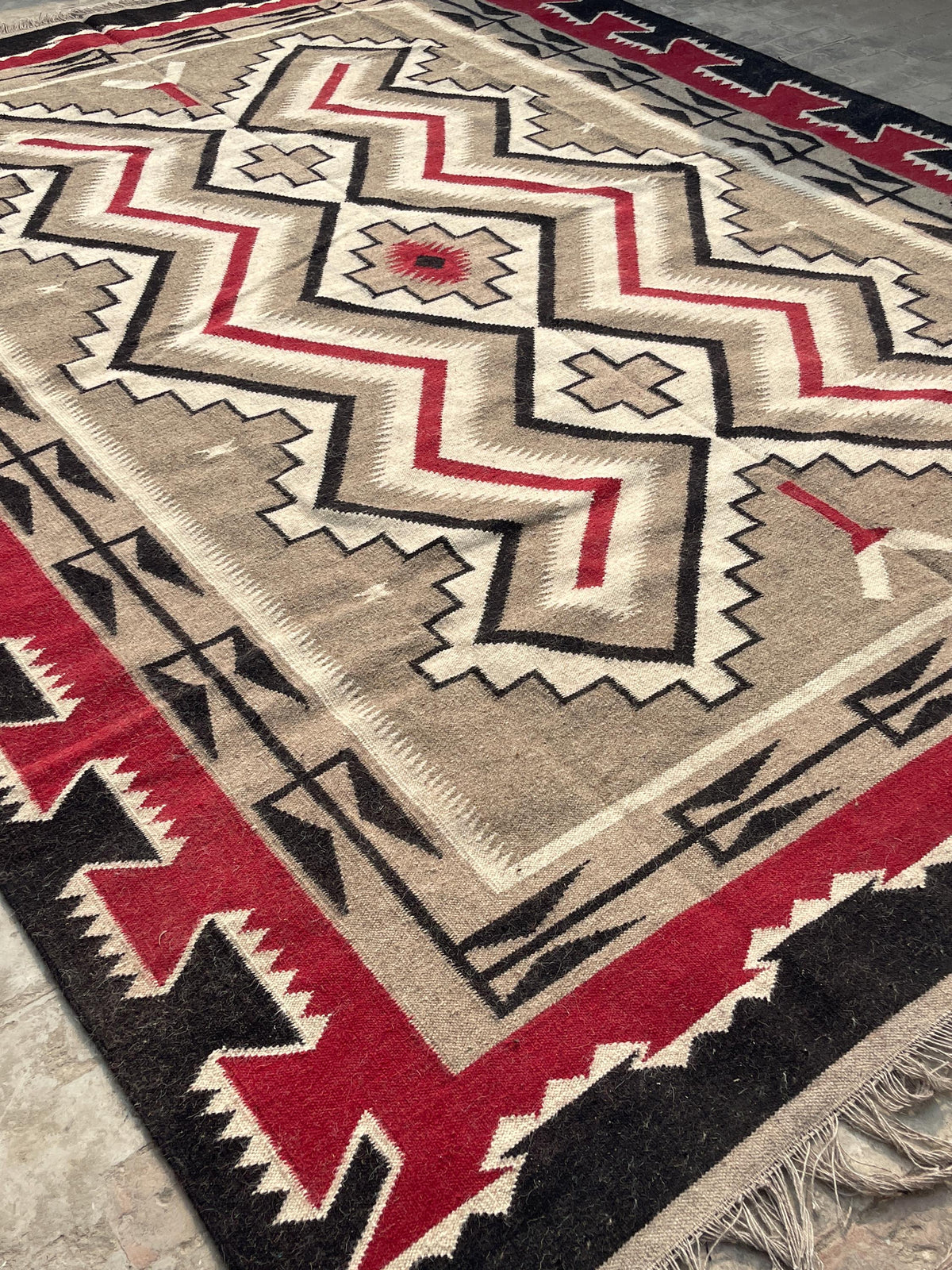 Handwoven Navajo Wool Rug – Southwestern Boho Tribal Pattern Design, Light Brown/Cognac & Red (9x12ft)