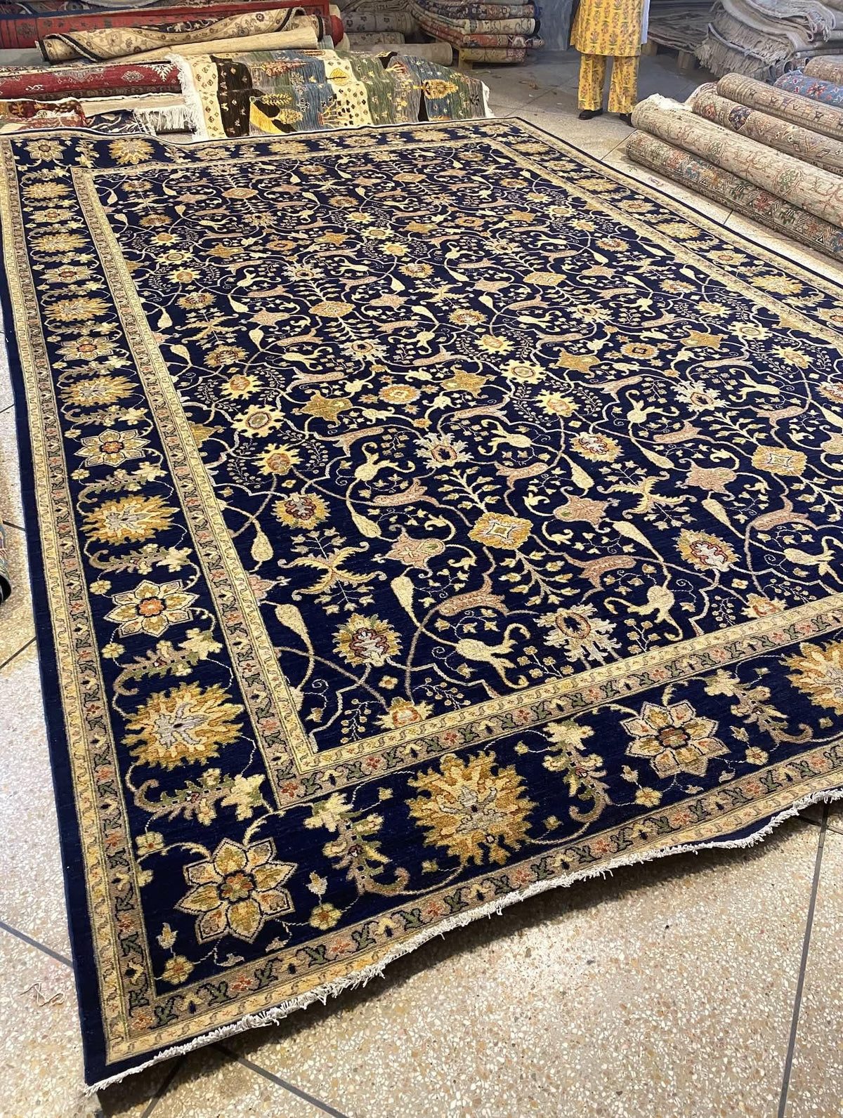 Hand-Knotted Ziegler Chobi Wool Rug – Traditional Floral Bordered Design, Black & Cream