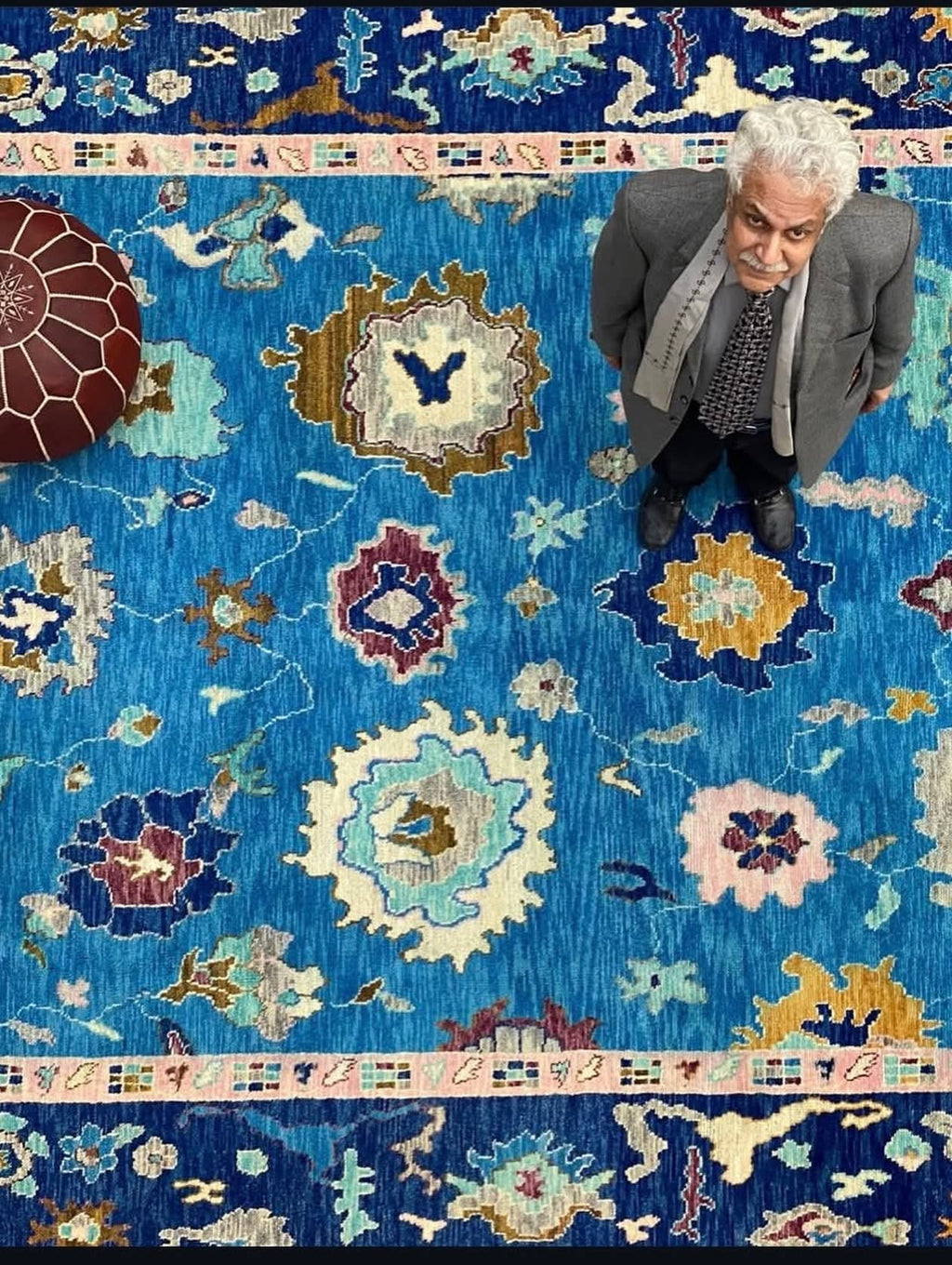 Hand Knotted blue shades oushak wool Rug – Traditional Floral Area Rug