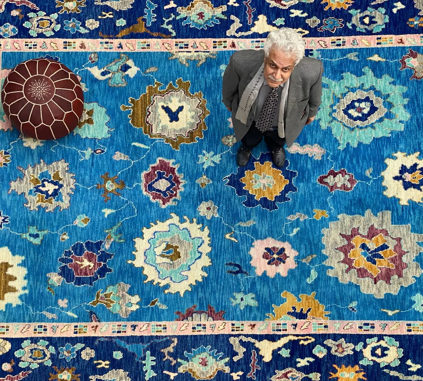 Hand Knotted blue shades oushak wool Rug – Traditional Floral Area Rug