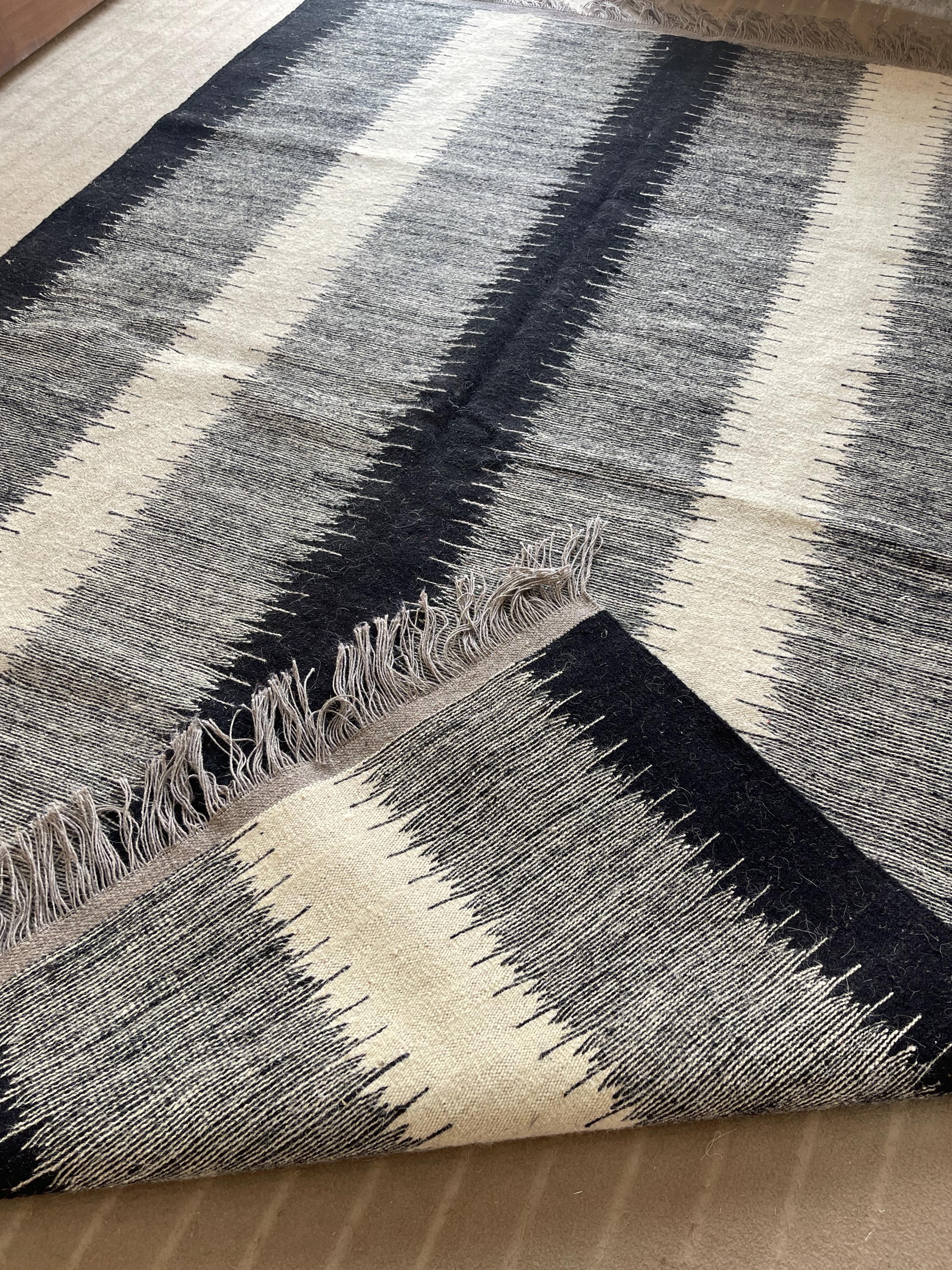 Handwoven Wool kilim: Black, Grey, and White Geometric kilim,