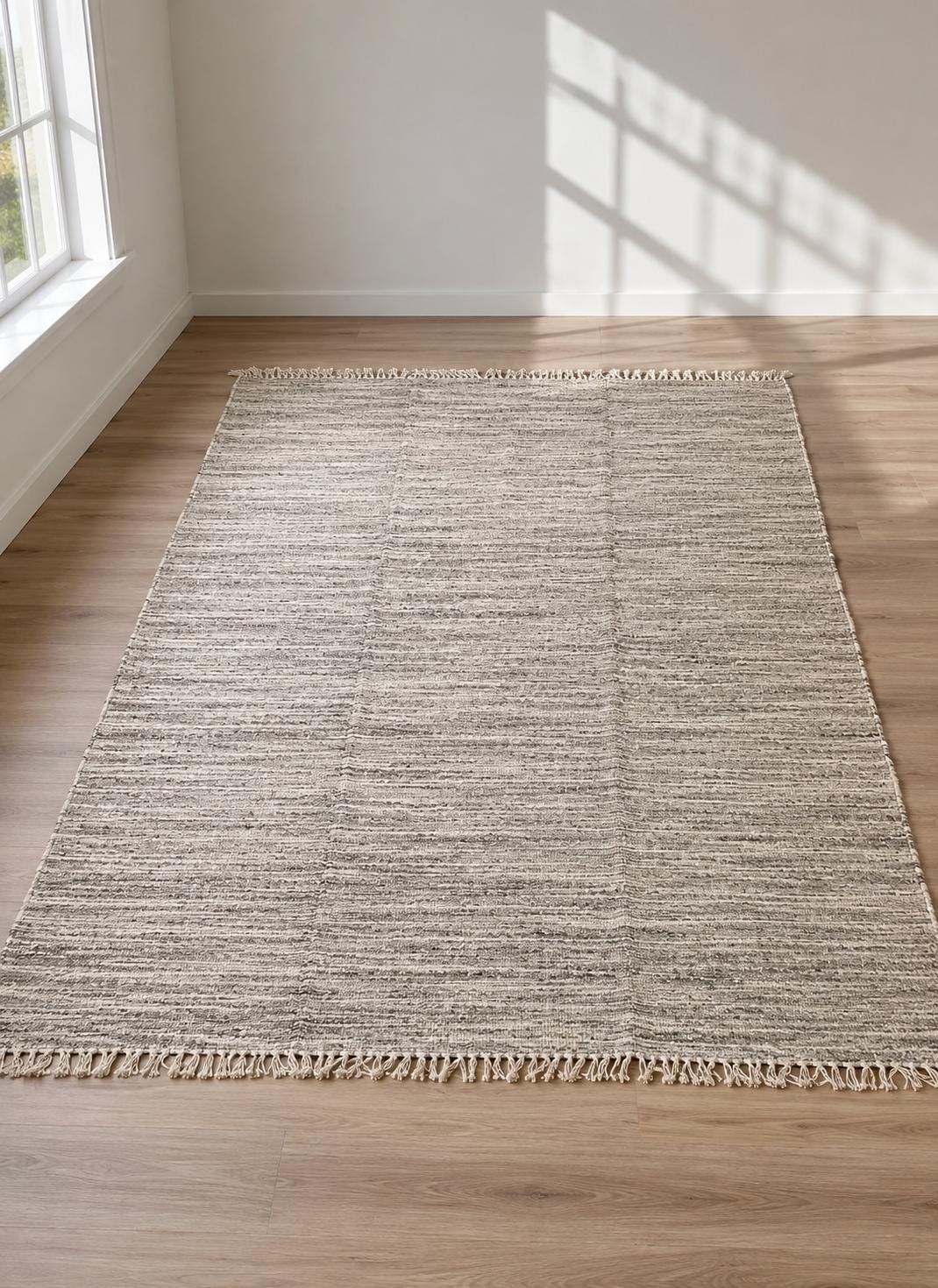 Gray and beige  Wool Kilim Rug, Handloom wool Area Rug, Rustic Boho Wool Rug, wabi sabi style  Bedroom Living Room Rug
