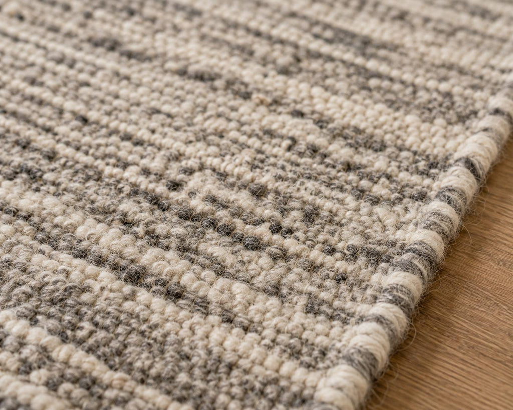 Gray and beige  Wool Kilim Rug, Handloom wool Area Rug, Rustic Boho Wool Rug, wabi sabi style  Bedroom Living Room Rug
